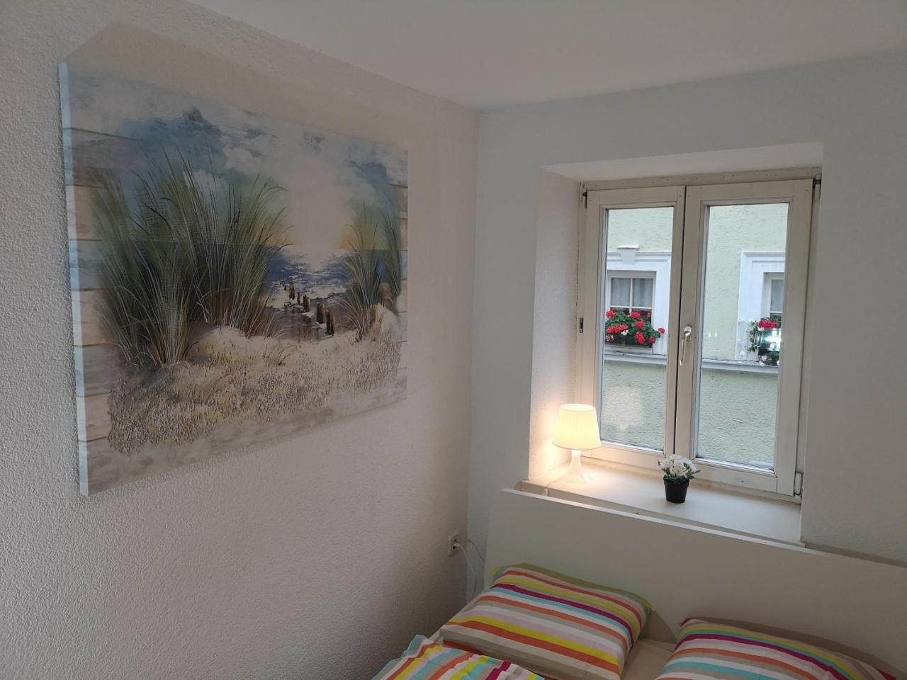 Old Town Apartment *